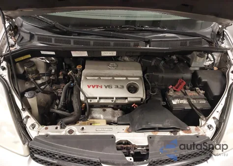 2004 Toyota Sienna Le z USA, uszkodzony, nr VIN 5TDBA23C34S007356